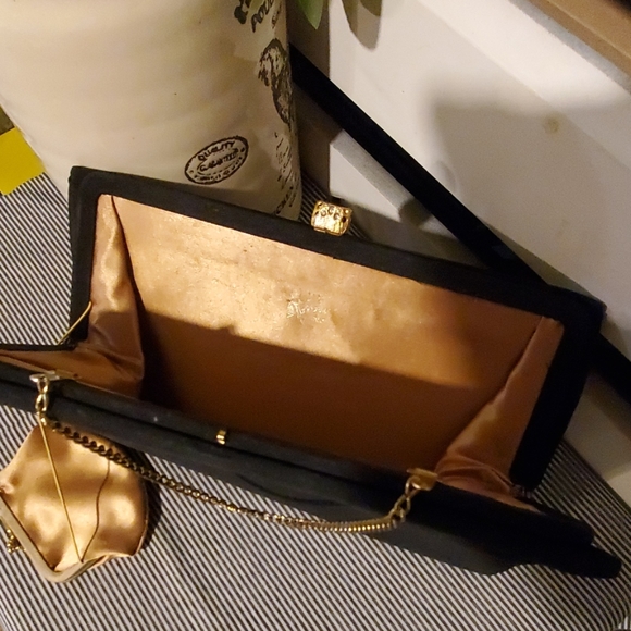 AFTER FIVE clutch.          #970 - Picture 5 of 5